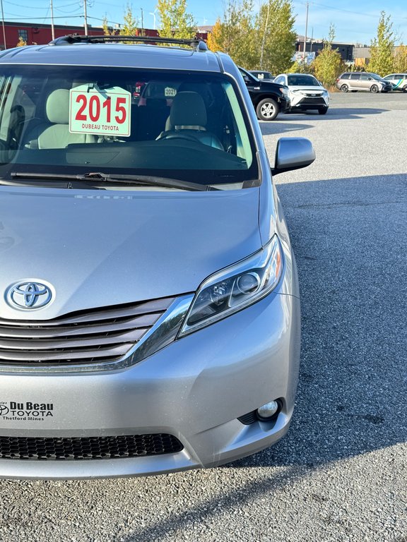 Toyota Sienna XLE / AWD / INSPECTÉ / INT : CUIR / TOIT OUVRANT 2015 à Thetford Mines, Québec - 8 - w1024h768px