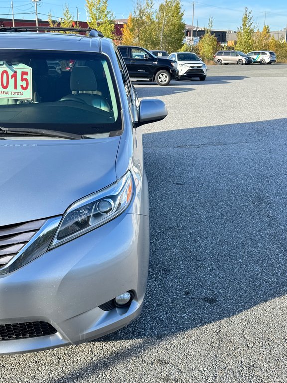 Toyota Sienna XLE / AWD / INSPECTÉ / INT : CUIR / TOIT OUVRANT 2015 à Thetford Mines, Québec - 9 - w1024h768px