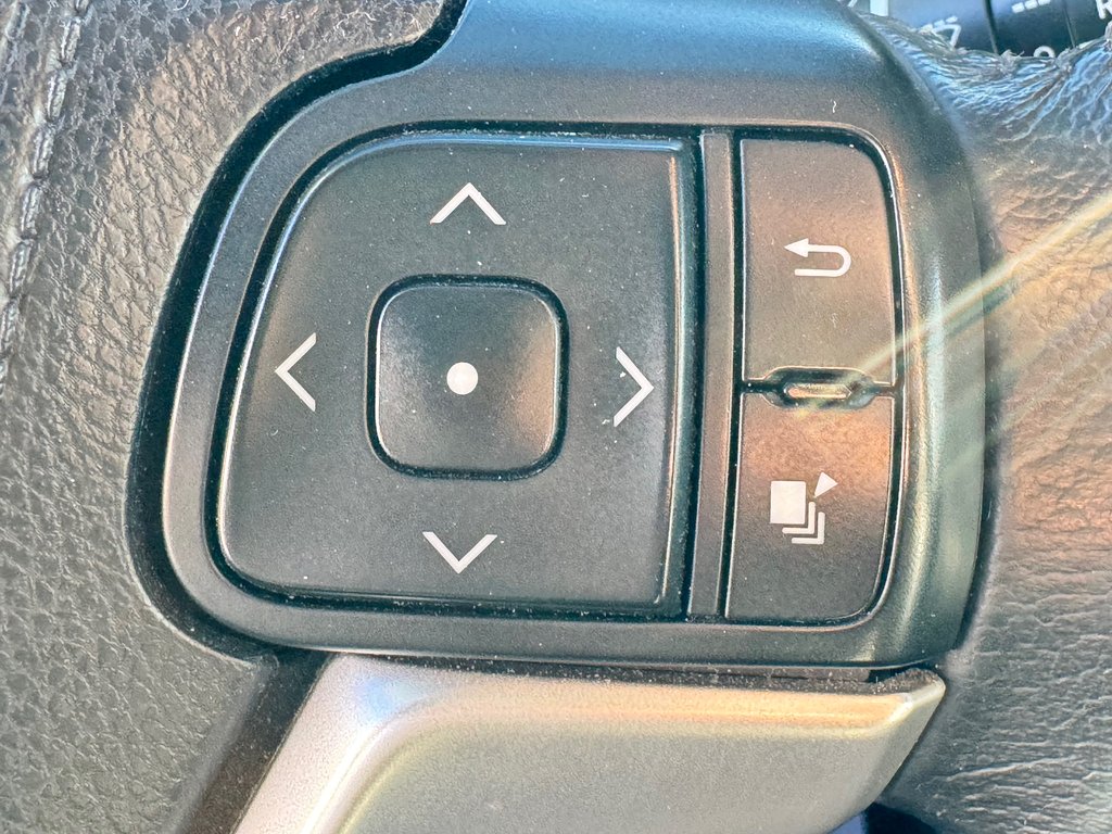 Toyota Sienna XLE / AWD / INSPECTÉ / INT : CUIR / TOIT OUVRANT 2015 à Thetford Mines, Québec - 41 - w1024h768px