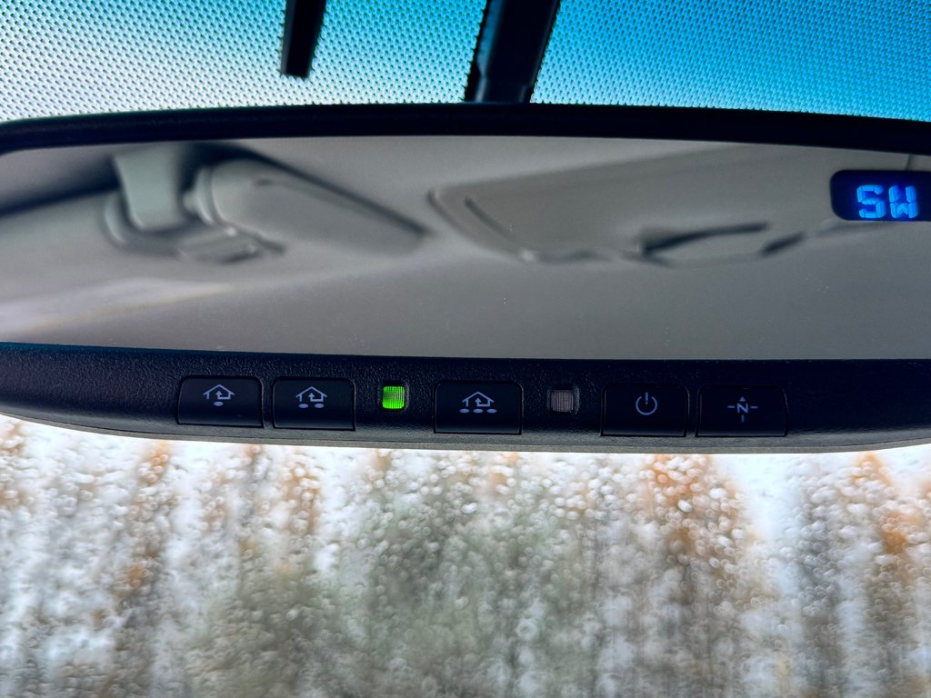 2016 Toyota Sienna LE 8 PLACES / HYPER PROPRE / BIEN ENTRETENU / in Thetford Mines, Quebec - 54 - w1024h768px