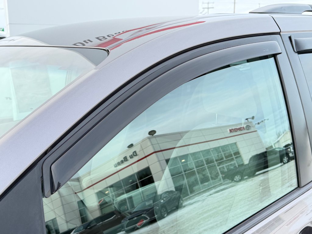 2016 Toyota Sienna LE 8 PLACES / HYPER PROPRE / BIEN ENTRETENU / in Thetford Mines, Quebec - 18 - w1024h768px