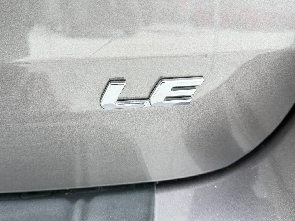 2016 Toyota Sienna LE 8 PLACES / HYPER PROPRE / BIEN ENTRETENU / in Thetford Mines, Quebec - 25 - w1024h768px