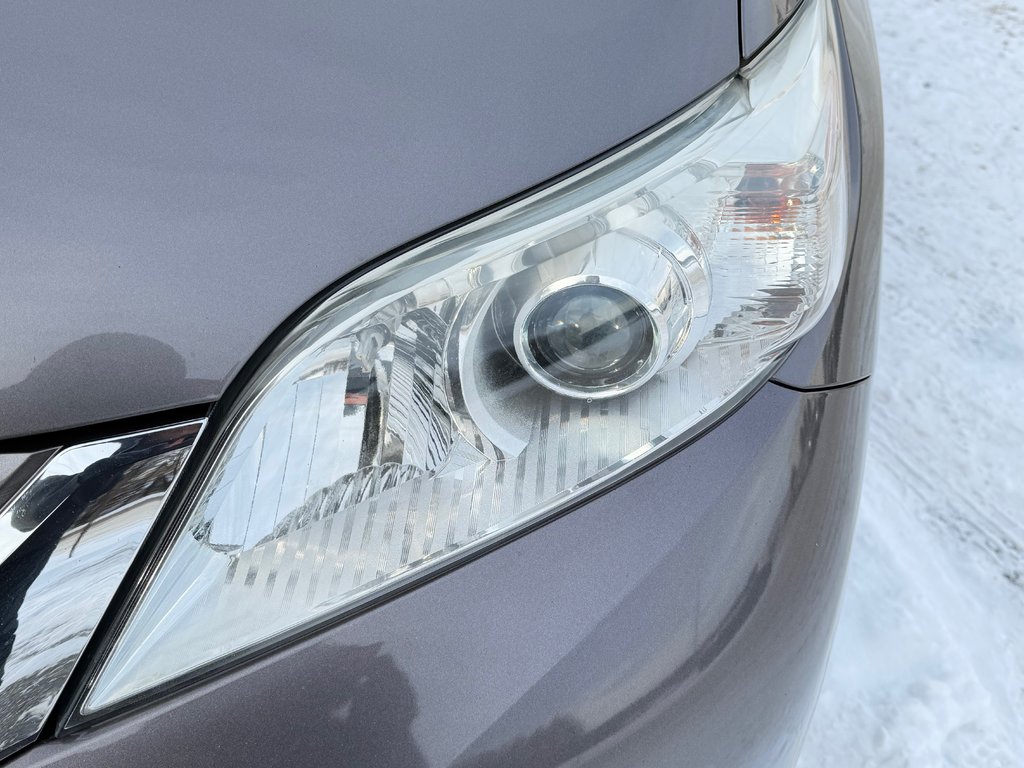 2016 Toyota Sienna LE 8 PLACES / HYPER PROPRE / BIEN ENTRETENU / in Thetford Mines, Quebec - 11 - w1024h768px