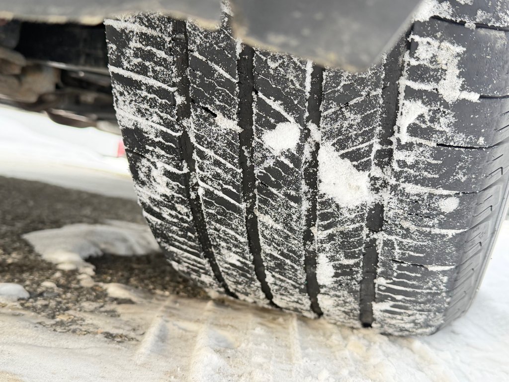 2016 Toyota Sienna LE 8 PLACES / HYPER PROPRE / BIEN ENTRETENU / in Thetford Mines, Quebec - 17 - w1024h768px