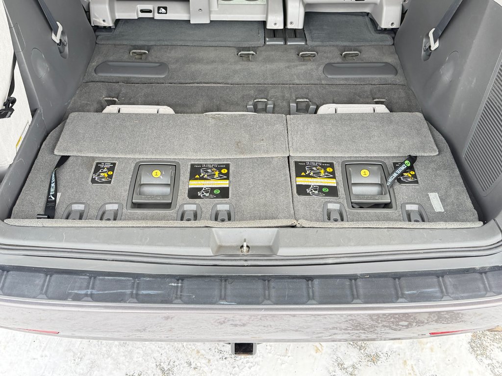 2016 Toyota Sienna LE 8 PLACES / HYPER PROPRE / BIEN ENTRETENU / in Thetford Mines, Quebec - 63 - w1024h768px