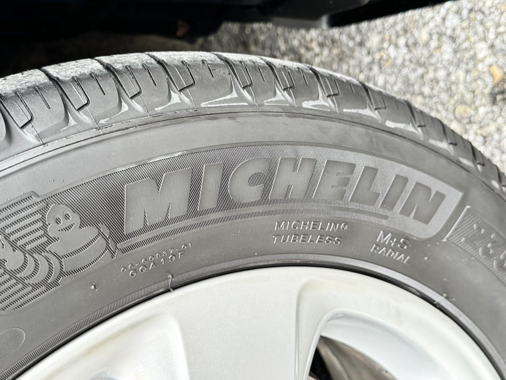 2016 Toyota Sienna LE 8 PLACES / HYPER PROPRE / BIEN ENTRETENU / in Thetford Mines, Quebec - 15 - w1024h768px