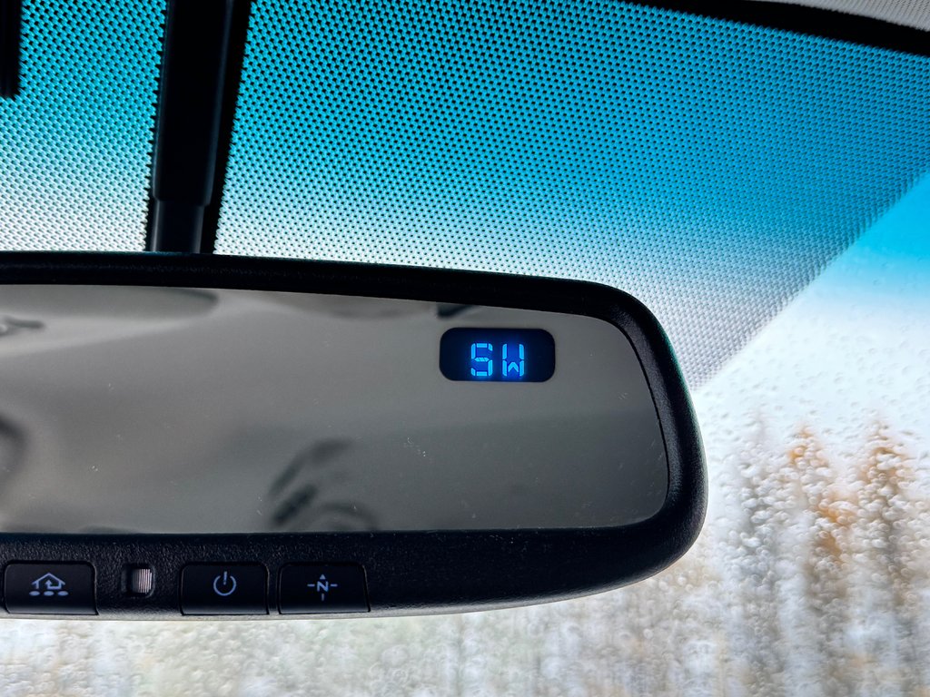 2016 Toyota Sienna LE 8 PLACES / HYPER PROPRE / BIEN ENTRETENU / in Thetford Mines, Quebec - 55 - w1024h768px