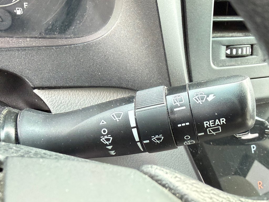 2016 Toyota Sienna LE 8 PLACES / HYPER PROPRE / BIEN ENTRETENU / in Thetford Mines, Quebec - 44 - w1024h768px