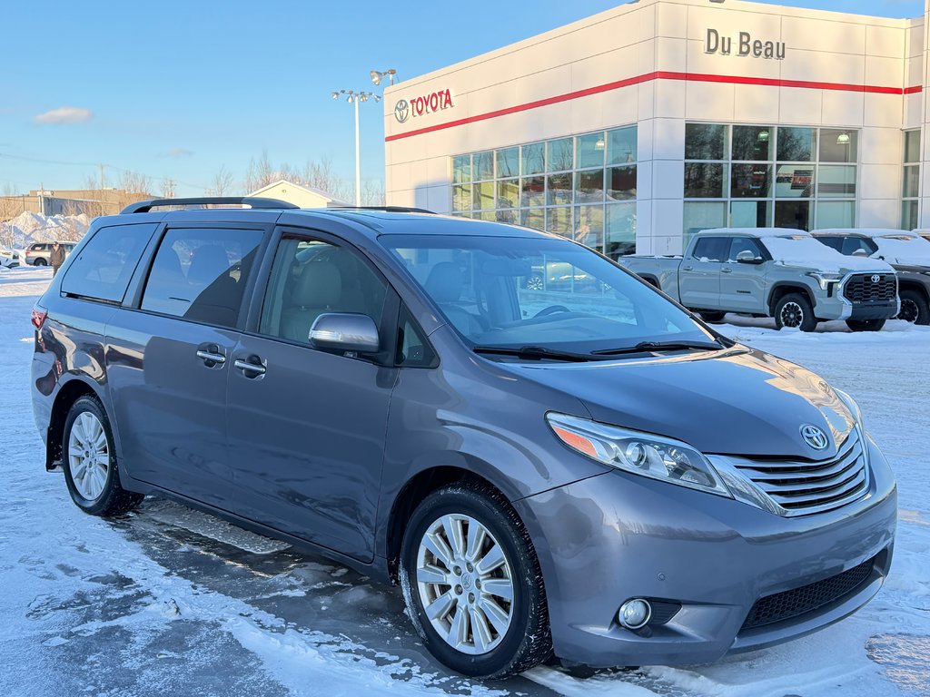 Toyota Sienna LIMITED FWD / LA TOTALE ! / INSPECTÉ SÉCURITAIRE / 2017 à Thetford Mines, Québec - 3 - w1024h768px