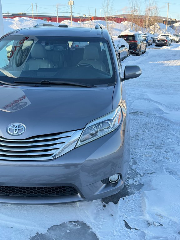 Toyota Sienna LIMITED FWD / LA TOTALE ! / INSPECTÉ SÉCURITAIRE / 2017 à Thetford Mines, Québec - 8 - w1024h768px