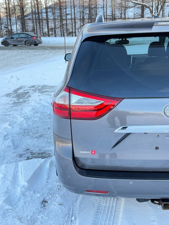 Toyota Sienna LIMITED FWD / LA TOTALE ! / INSPECTÉ SÉCURITAIRE / 2017 à Thetford Mines, Québec - 22 - w1024h768px