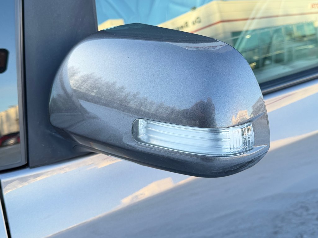 Toyota Sienna LIMITED FWD / LA TOTALE ! / INSPECTÉ SÉCURITAIRE / 2017 à Thetford Mines, Québec - 17 - w1024h768px