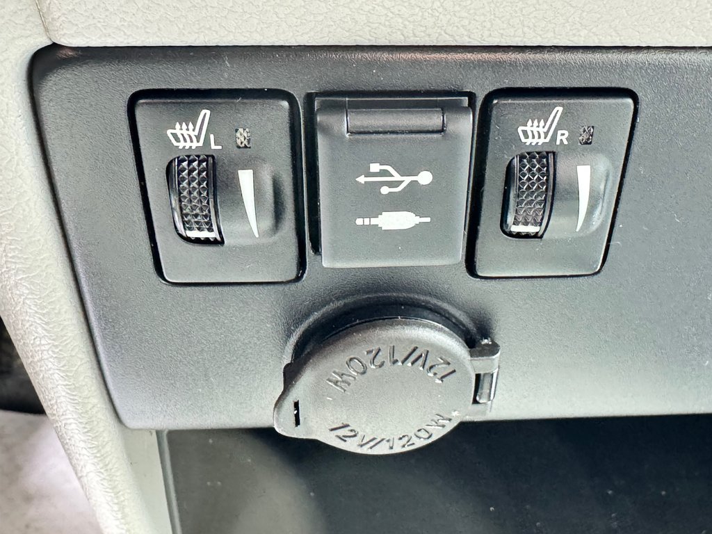 Toyota Sienna LE AWD /  INSPECTÉ / 7 PASSAGERS / PRÊTE POUR L’AVENTURE 2020 à Thetford Mines, Québec - 43 - w1024h768px
