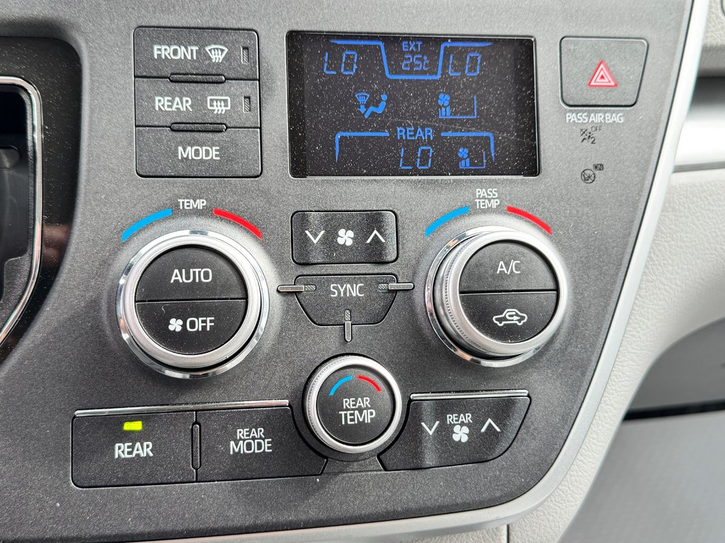 Toyota Sienna LE AWD /  INSPECTÉ / 7 PASSAGERS / PRÊTE POUR L’AVENTURE 2020 à Thetford Mines, Québec - 42 - w1024h768px