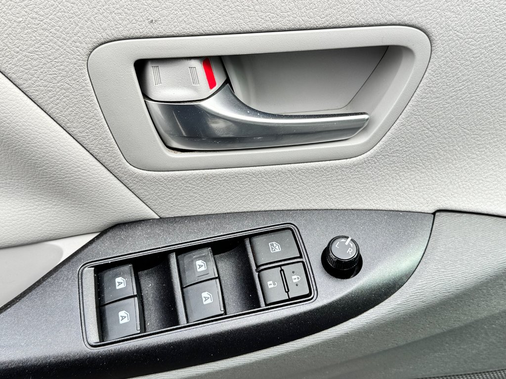 Toyota Sienna LE AWD /  INSPECTÉ / 7 PASSAGERS / PRÊTE POUR L’AVENTURE 2020 à Thetford Mines, Québec - 25 - w1024h768px
