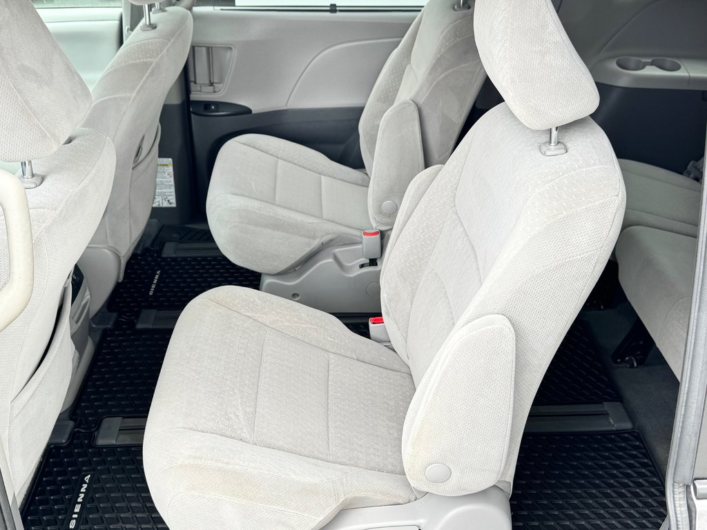 Toyota Sienna LE AWD /  INSPECTÉ / 7 PASSAGERS / PRÊTE POUR L’AVENTURE 2020 à Thetford Mines, Québec - 51 - w1024h768px