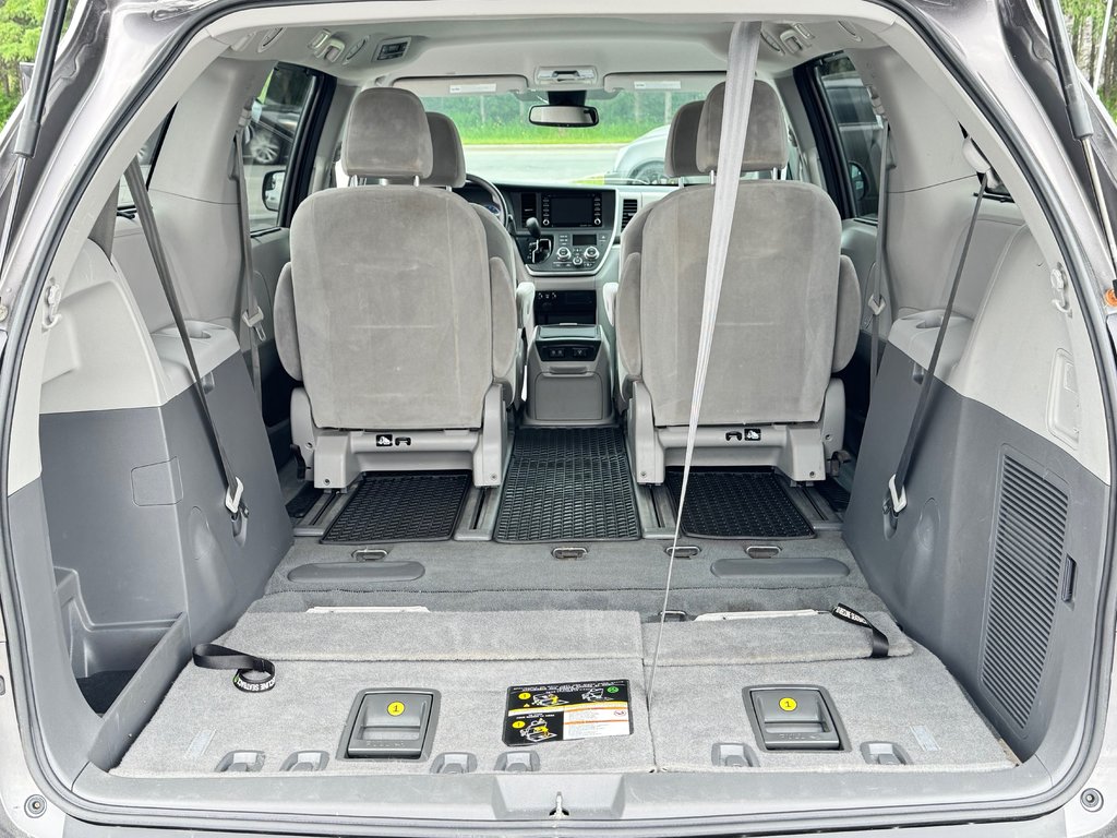 Toyota Sienna LE AWD /  INSPECTÉ / 7 PASSAGERS / PRÊTE POUR L’AVENTURE 2020 à Thetford Mines, Québec - 56 - w1024h768px