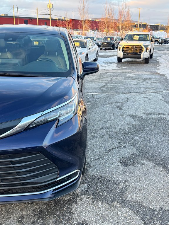 Toyota Sienna XLE AWD / HYBRIDE / AUBAINE A SAISIR !! / 2021 à Thetford Mines, Québec - 9 - w1024h768px