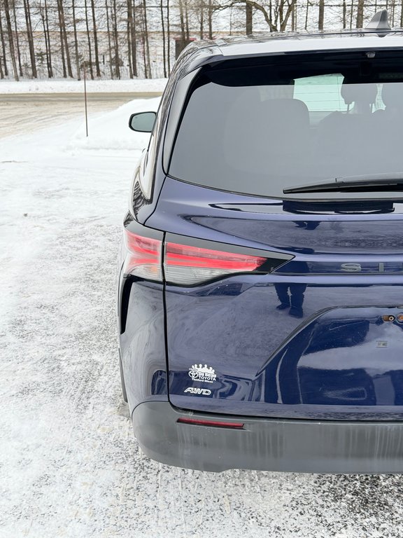 Toyota Sienna XLE AWD / HYBRIDE / AUBAINE A SAISIR !! / 2021 à Thetford Mines, Québec - 21 - w1024h768px