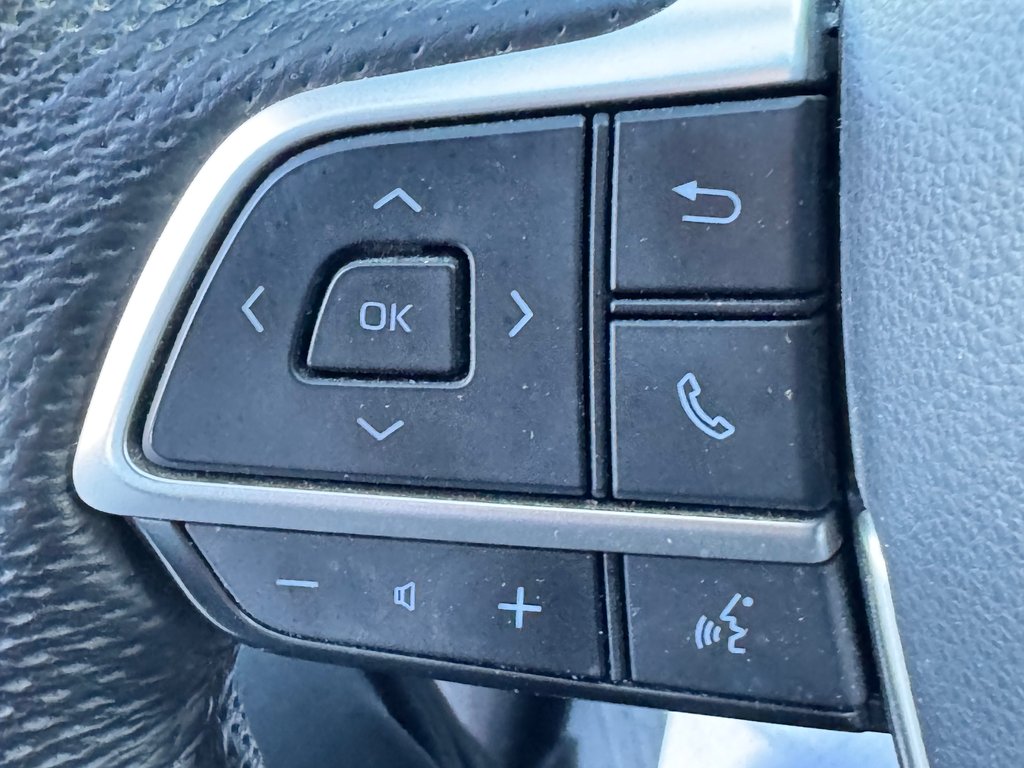 Toyota Sienna XLE AWD / HYBRIDE / AUBAINE A SAISIR !! / 2021 à Thetford Mines, Québec - 38 - w1024h768px