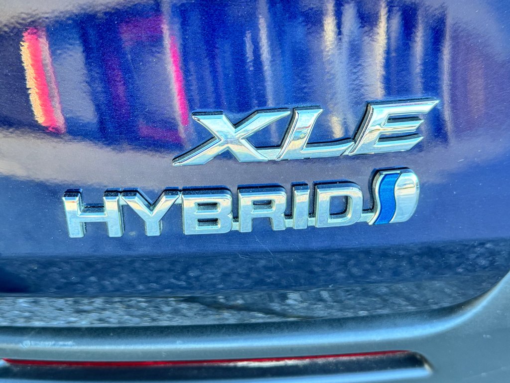 Toyota Sienna XLE AWD / HYBRIDE / AUBAINE A SAISIR !! / 2021 à Thetford Mines, Québec - 25 - w1024h768px