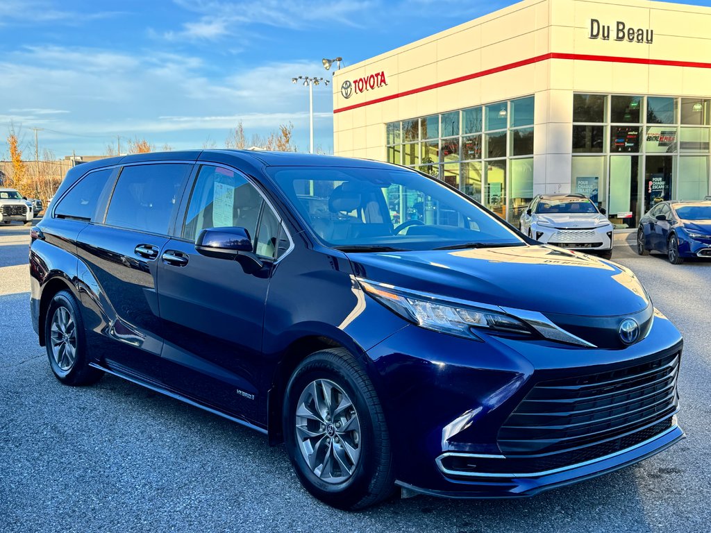 Toyota Sienna XLE AWD / HYBRIDE / AUBAINE A SAISIR !! / 2021 à Thetford Mines, Québec - 3 - w1024h768px