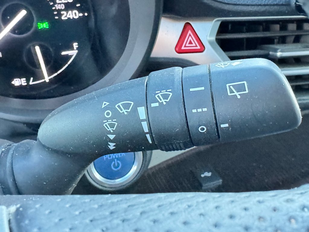 Toyota Sienna XLE AWD / HYBRIDE / AUBAINE A SAISIR !! / 2021 à Thetford Mines, Québec - 41 - w1024h768px