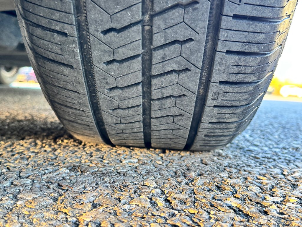 Toyota Sienna XLE AWD / HYBRIDE / AUBAINE A SAISIR !! / 2021 à Thetford Mines, Québec - 17 - w1024h768px