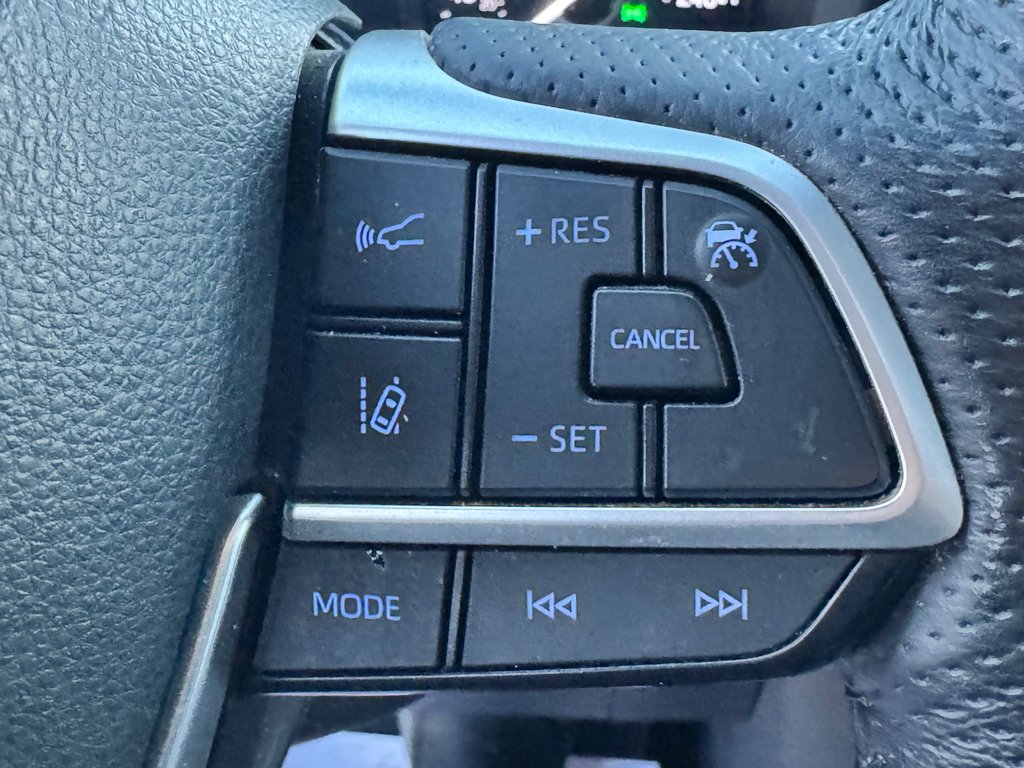 Toyota Sienna XLE AWD / HYBRIDE / AUBAINE A SAISIR !! / 2021 à Thetford Mines, Québec - 39 - w1024h768px