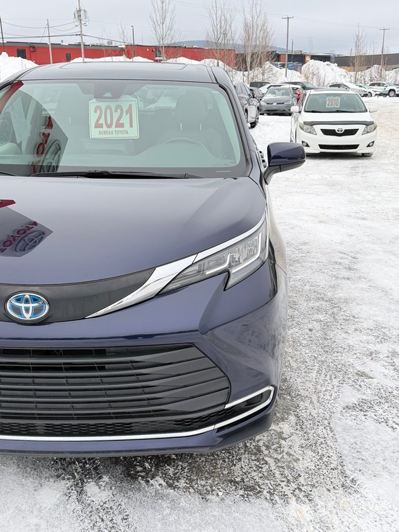 Toyota Sienna XLE AWD / HYBRIDE / AUBAINE A SAISIR !! / 2021 à Thetford Mines, Québec - 8 - w1024h768px