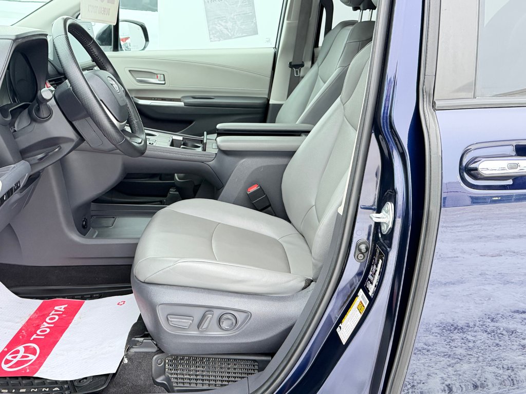 Toyota Sienna XLE AWD / HYBRIDE / AUBAINE A SAISIR !! / 2021 à Thetford Mines, Québec - 29 - w1024h768px