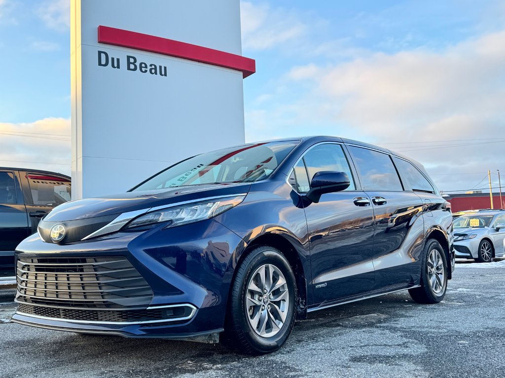 Toyota Sienna XLE AWD / HYBRIDE / AUBAINE A SAISIR !! / 2021 à Thetford Mines, Québec - 1 - w1024h768px