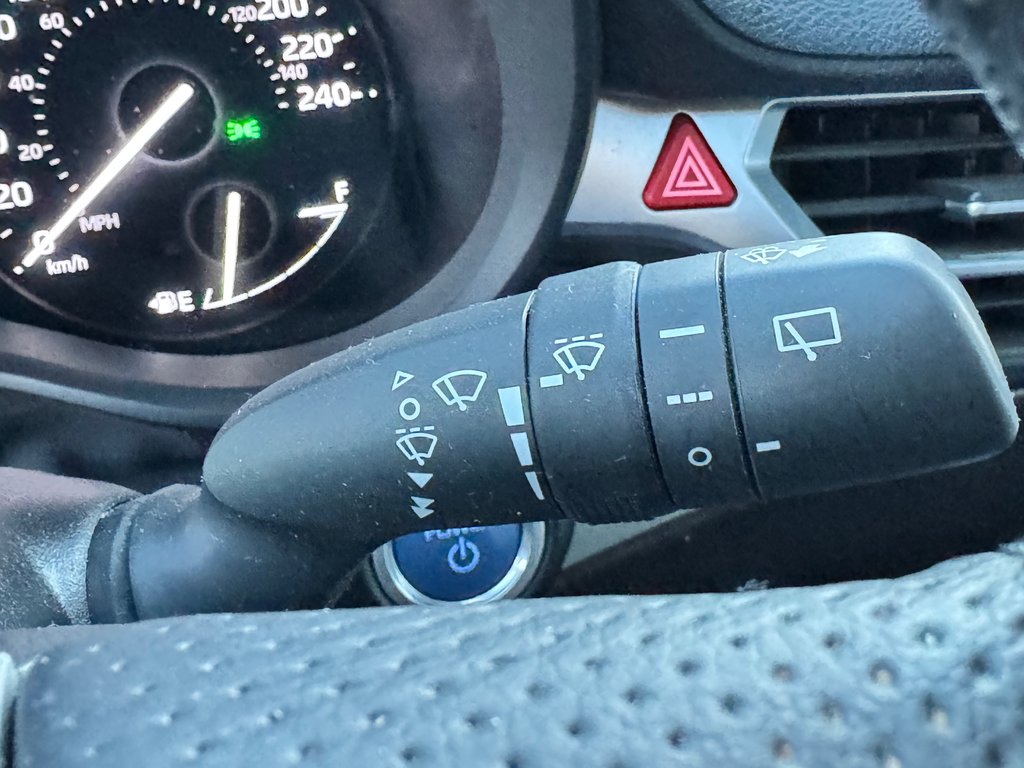 Toyota Sienna XLE AWD / HYBRIDE / AUBAINE A SAISIR !! / 2021 à Thetford Mines, Québec - 40 - w1024h768px