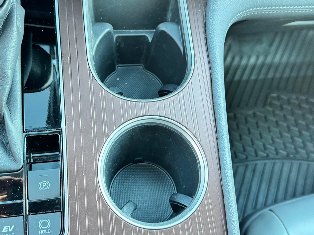 Toyota Sienna XLE AWD / HYBRIDE / AUBAINE A SAISIR !! / 2021 à Thetford Mines, Québec - 48 - w1024h768px