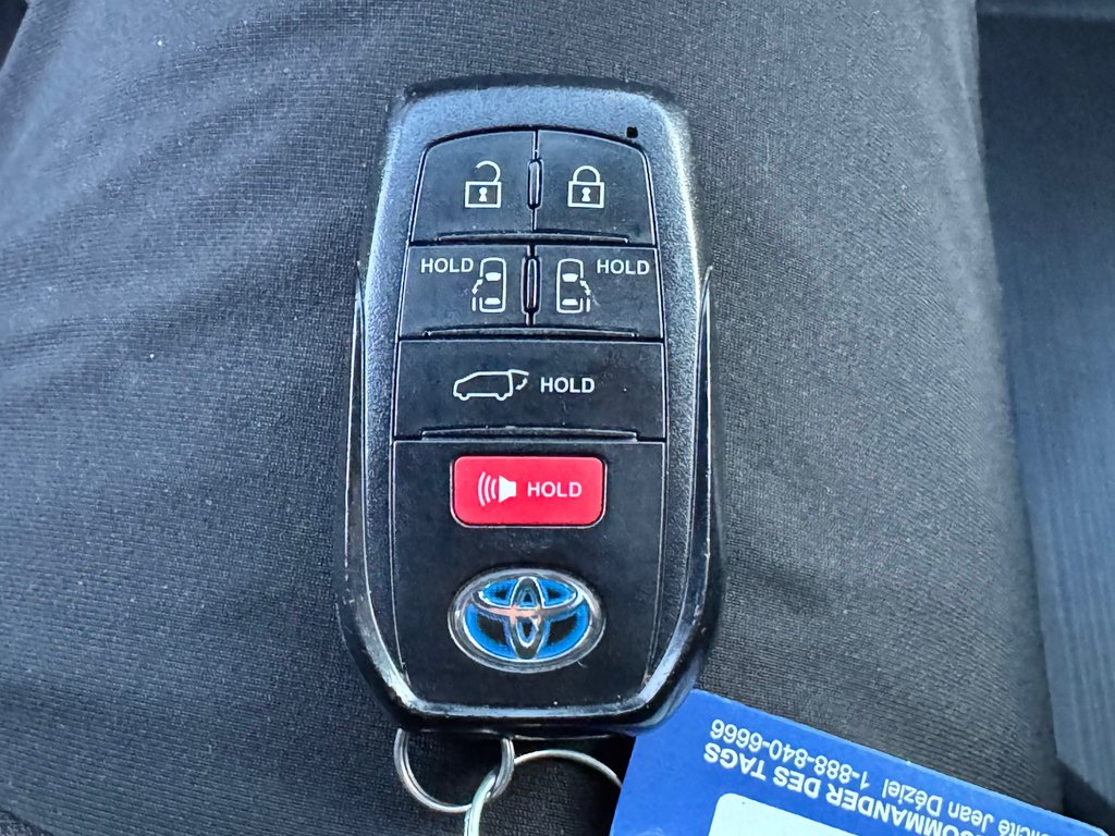 Toyota Sienna XLE AWD / HYBRIDE / AUBAINE A SAISIR !! / 2021 à Thetford Mines, Québec - 55 - w1024h768px