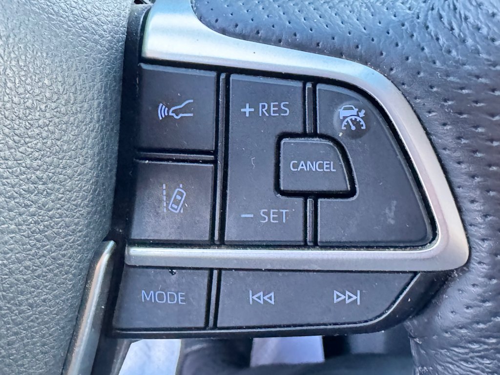 Toyota Sienna XLE AWD / HYBRIDE / AUBAINE A SAISIR !! / 2021 à Thetford Mines, Québec - 40 - w1024h768px