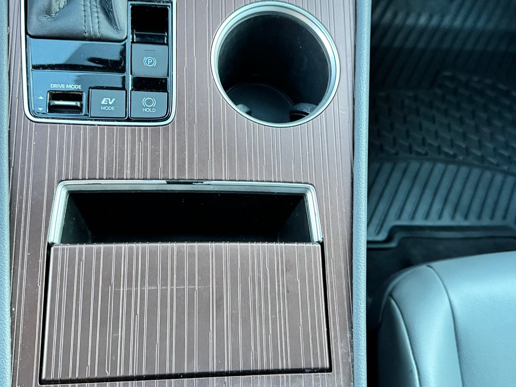 Toyota Sienna XLE AWD / HYBRIDE / AUBAINE A SAISIR !! / 2021 à Thetford Mines, Québec - 48 - w1024h768px