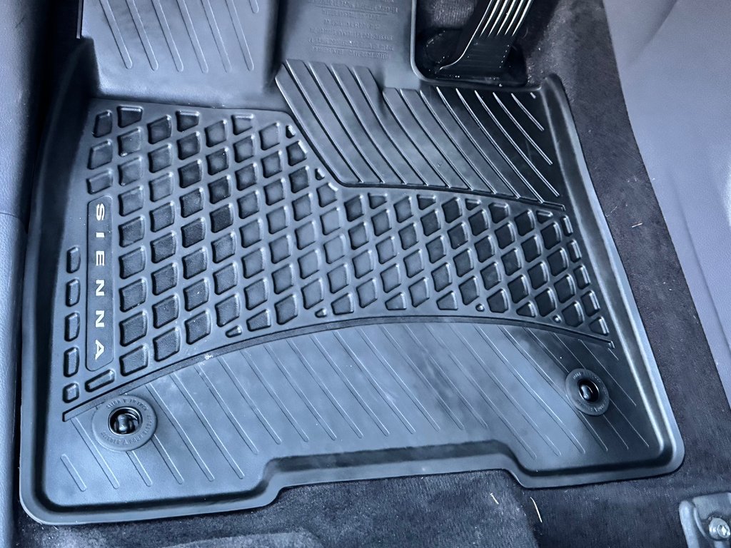 Toyota Sienna XLE AWD / HYBRIDE / AUBAINE A SAISIR !! / 2021 à Thetford Mines, Québec - 36 - w1024h768px