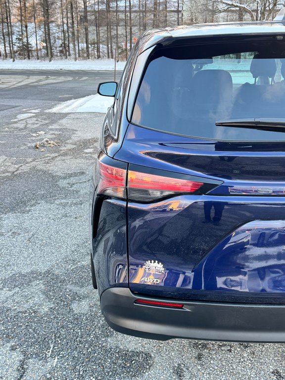 Toyota Sienna XLE AWD / HYBRIDE / AUBAINE A SAISIR !! / 2021 à Thetford Mines, Québec - 21 - w1024h768px
