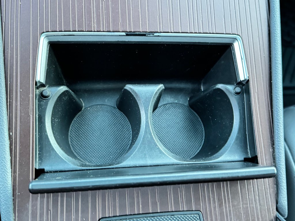 Toyota Sienna XLE AWD / HYBRIDE / AUBAINE A SAISIR !! / 2021 à Thetford Mines, Québec - 49 - w1024h768px