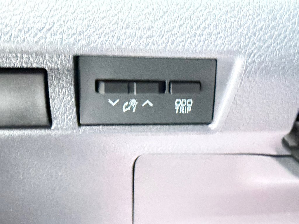 Toyota Sienna XLE AWD / HYBRIDE / AUBAINE A SAISIR !! / 2021 à Thetford Mines, Québec - 34 - w1024h768px