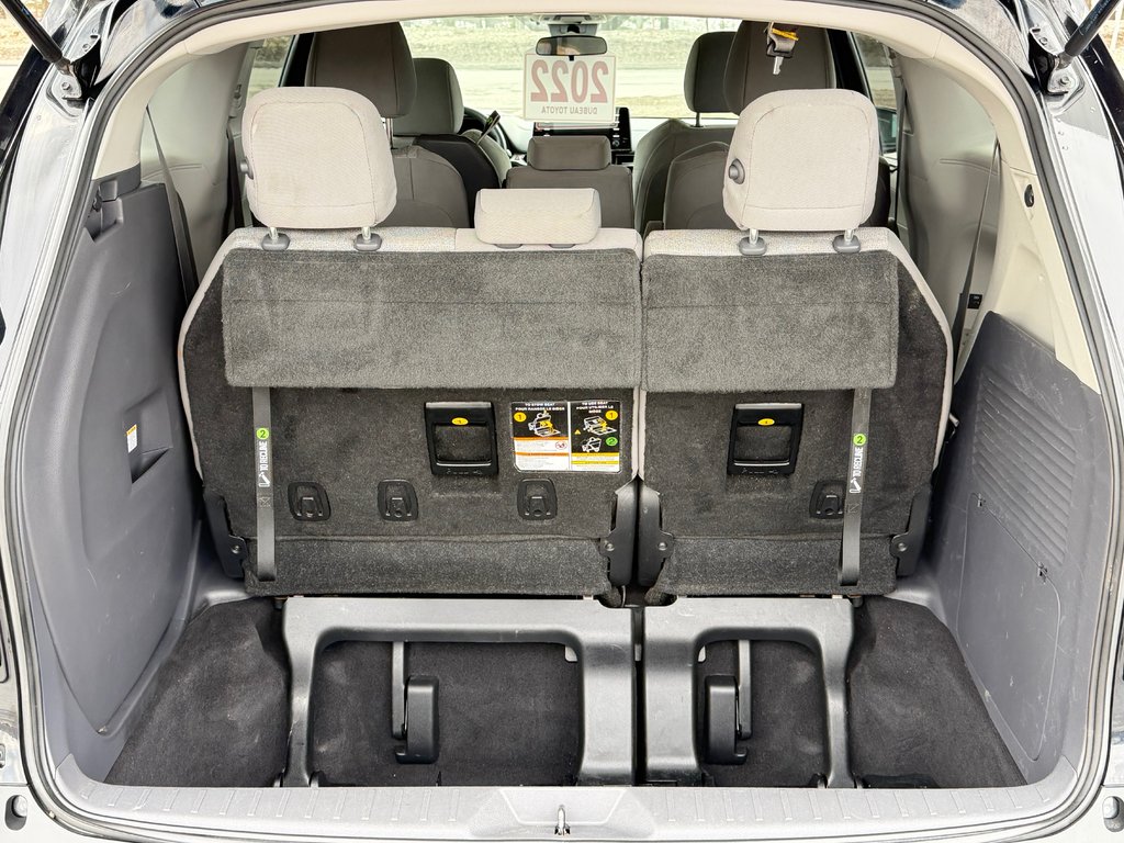 Toyota Sienna LE AWD / TRÈS RARE AWD / ULTRA ÉCONOMIQUE / 2022 à Thetford Mines, Québec - 58 - w1024h768px