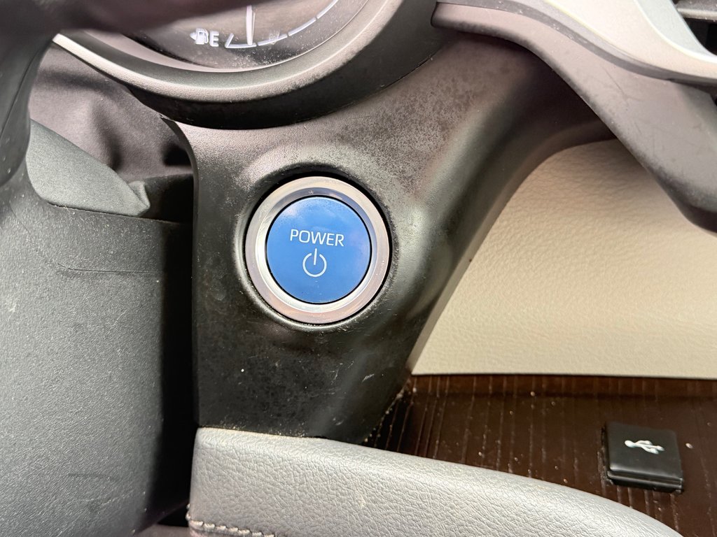 Toyota Sienna LE AWD / TRÈS RARE AWD / ULTRA ÉCONOMIQUE / 2022 à Thetford Mines, Québec - 41 - w1024h768px