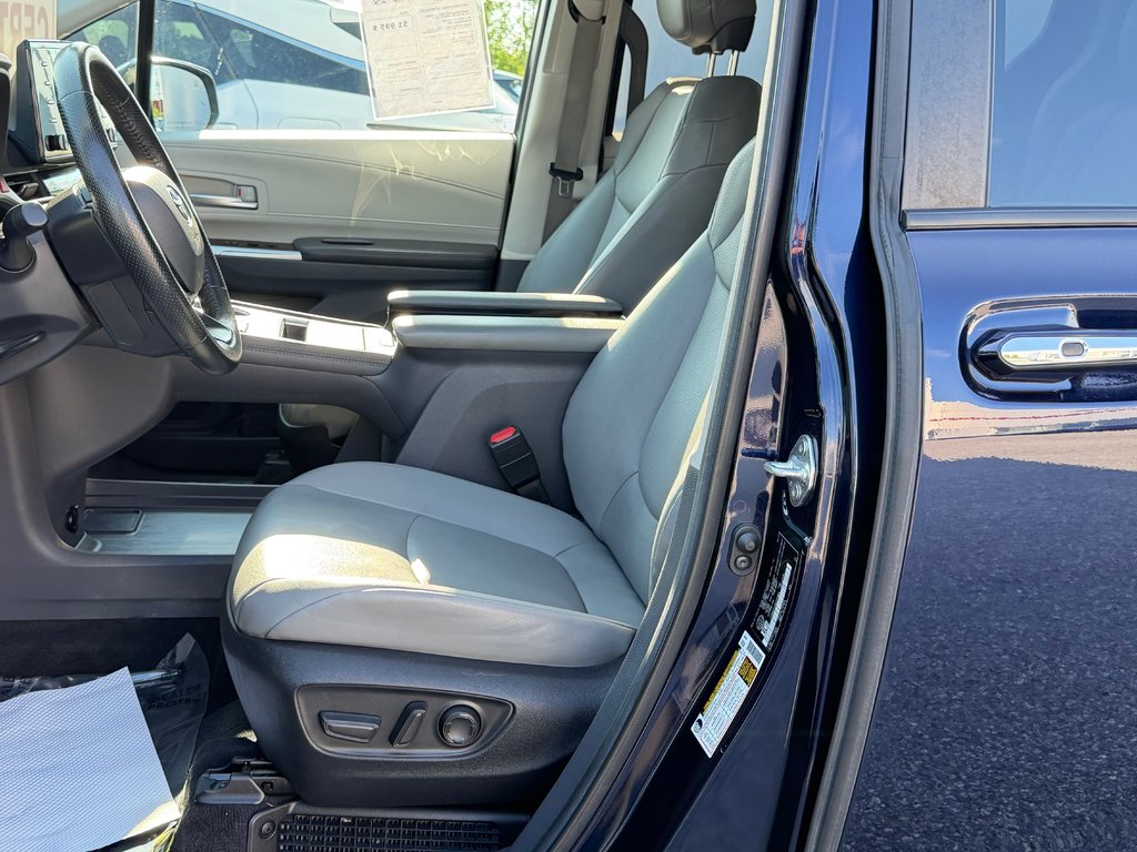 2024 Toyota Sienna XLE FWD / 8 PLACES / PEA 23-05-29=120KM / in Thetford Mines, Quebec - 31 - w1024h768px
