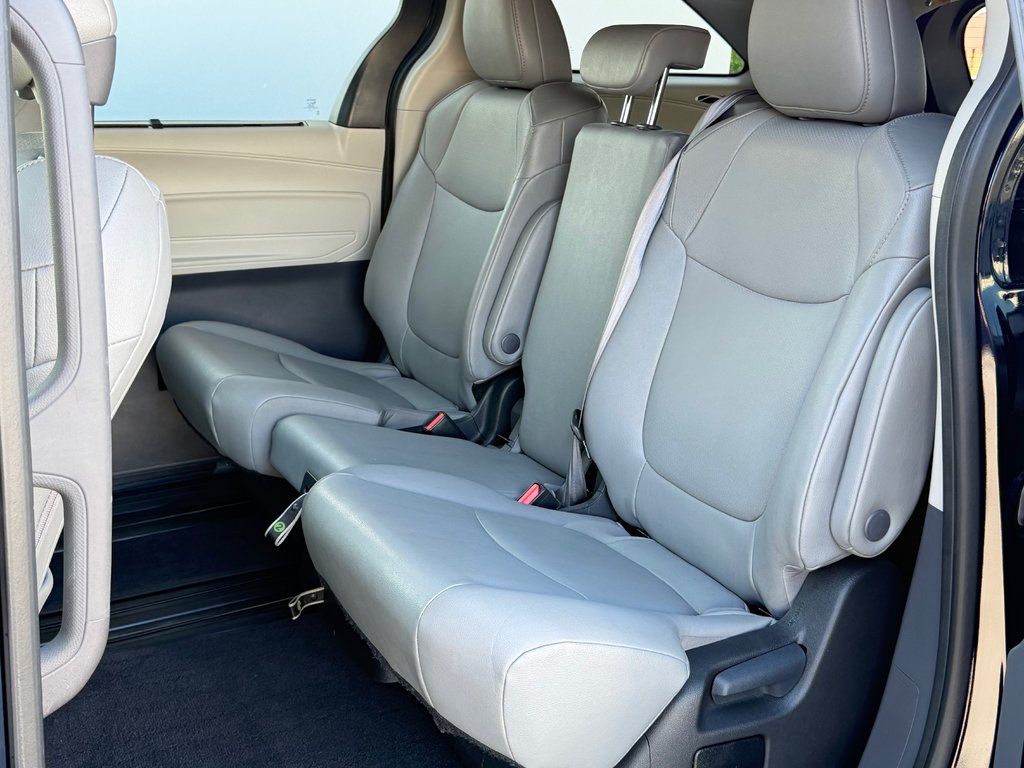 2024 Toyota Sienna XLE FWD / 8 PLACES / PEA 23-05-29=120KM / in Thetford Mines, Quebec - 55 - w1024h768px
