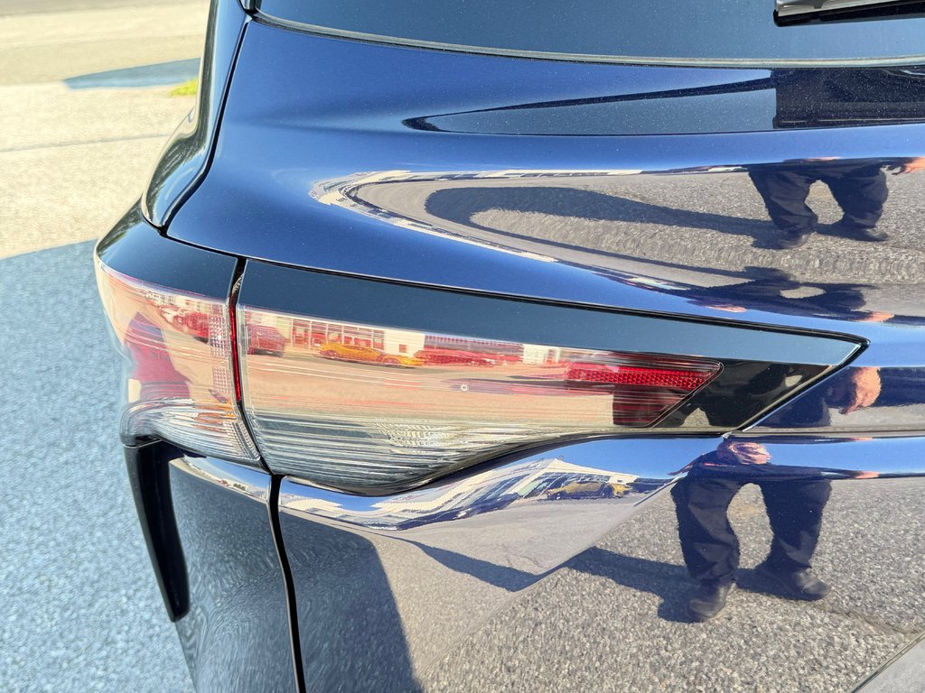 2024 Toyota Sienna XLE FWD / 8 PLACES / PEA 23-05-29=120KM / in Thetford Mines, Quebec - 22 - w1024h768px