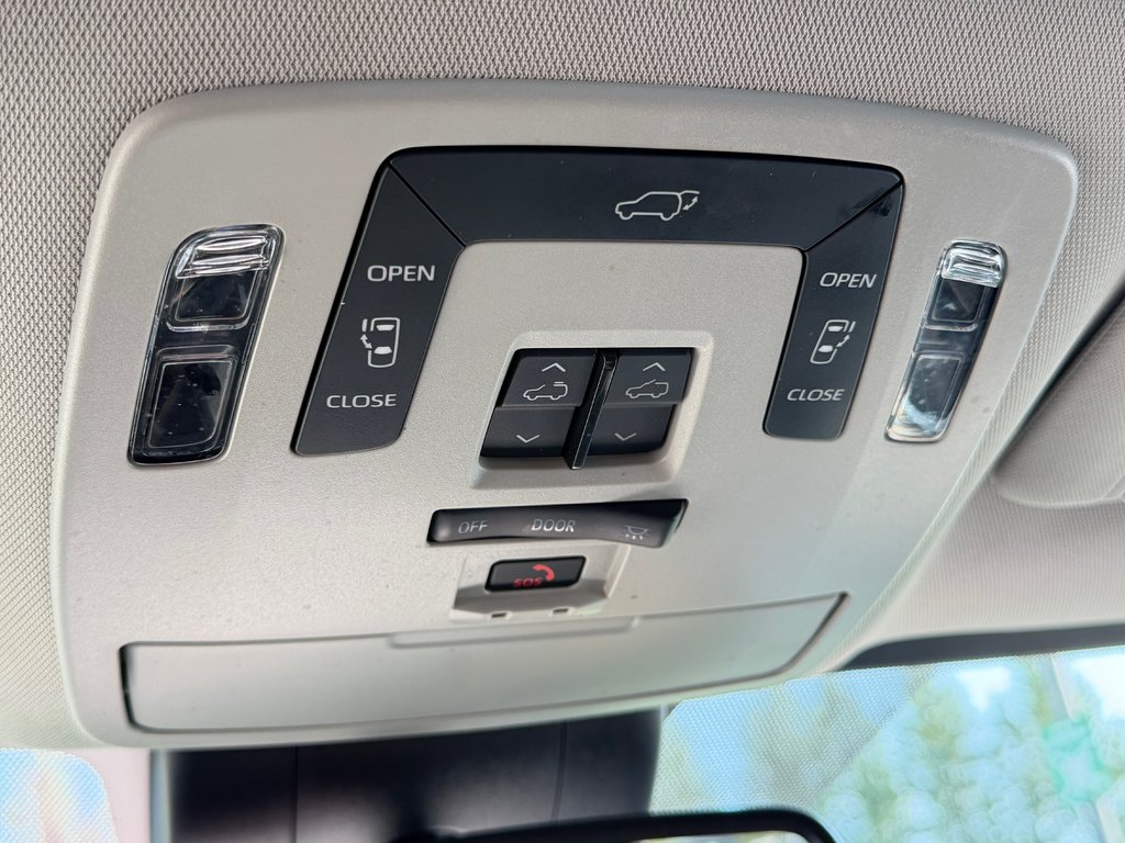 2024 Toyota Sienna XLE FWD / 8 PLACES / PEA 23-05-29=120KM / in Thetford Mines, Quebec - 52 - w1024h768px