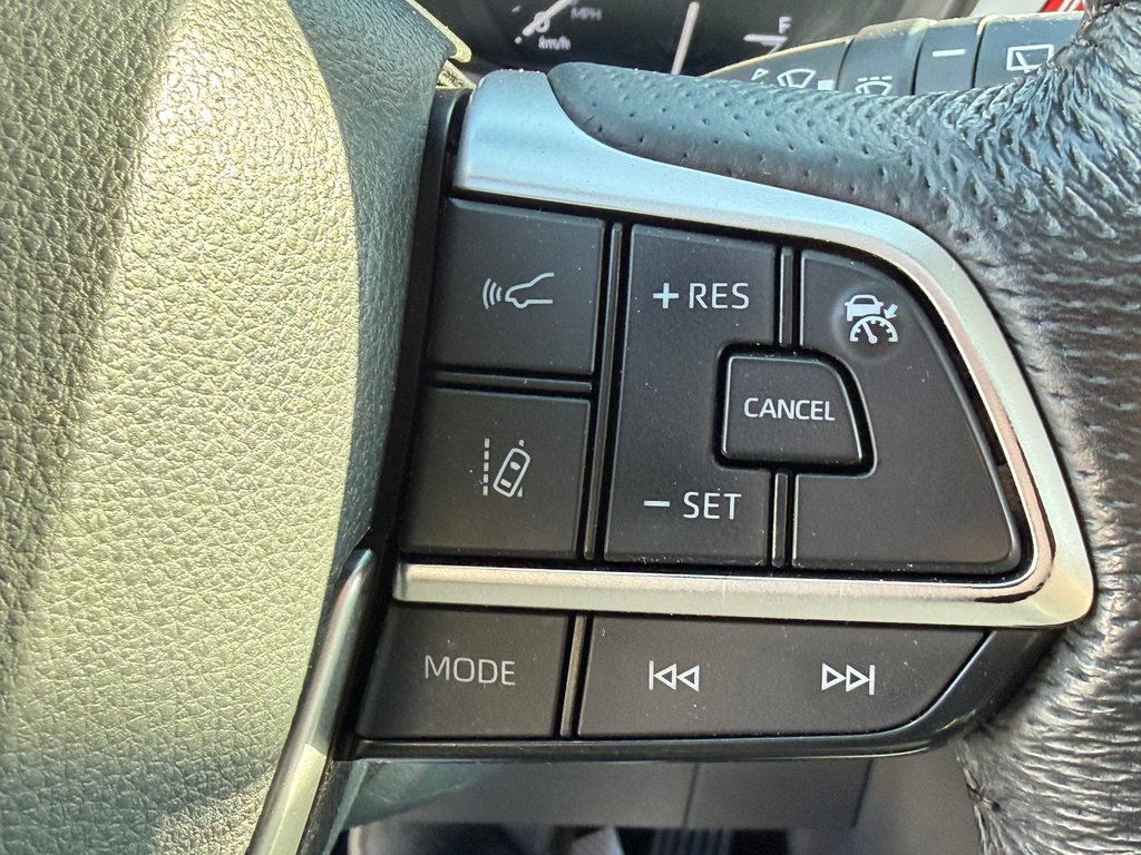 2024 Toyota Sienna XLE FWD / 8 PLACES / PEA 23-05-29=120KM / in Thetford Mines, Quebec - 37 - w1024h768px