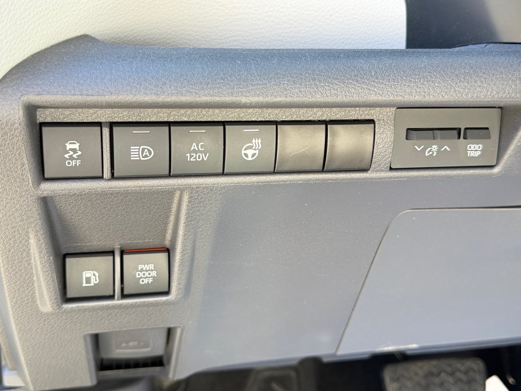 Toyota Sienna XSE AWD *TECHNO* TRÈS RARE / PAS VU L'HIVER / 2024 à Thetford Mines, Québec - 39 - w1024h768px