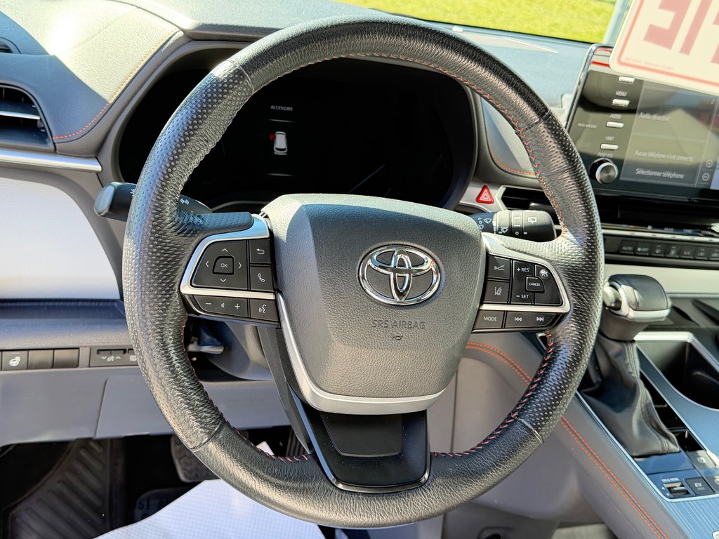 Toyota Sienna XSE AWD *TECHNO* TRÈS RARE / PAS VU L'HIVER / 2024 à Thetford Mines, Québec - 40 - w1024h768px